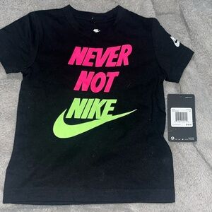 NIKE T-SHIRT BLACK with NEON WRITING SIZE 3T